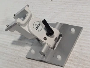 Accesorio de montaje de monitor GCX WMM-0001-04 para pantallas planas, serie M - Imagen 1 de 7