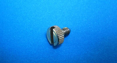 Tornillo de pulgar para máquina de cinta Brother KR830 Foto 1 de 2