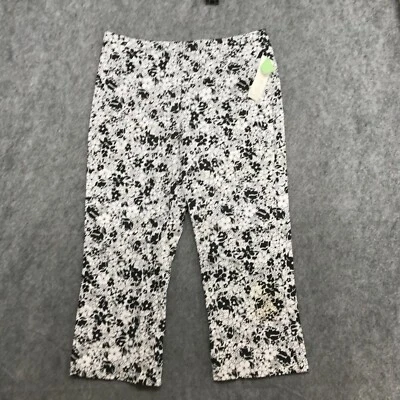 In Moda Pants Womens Size 10 Black White Floral Print Capri Summerweight NWT USA - Image 1 of 4