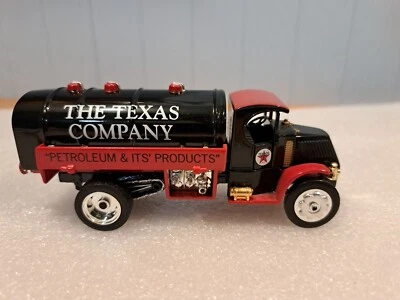 Matchbox 1920 Mack AC Tanker Truck Texaco Texas Collection YYM 38044 Red Black - Image 1 of 4