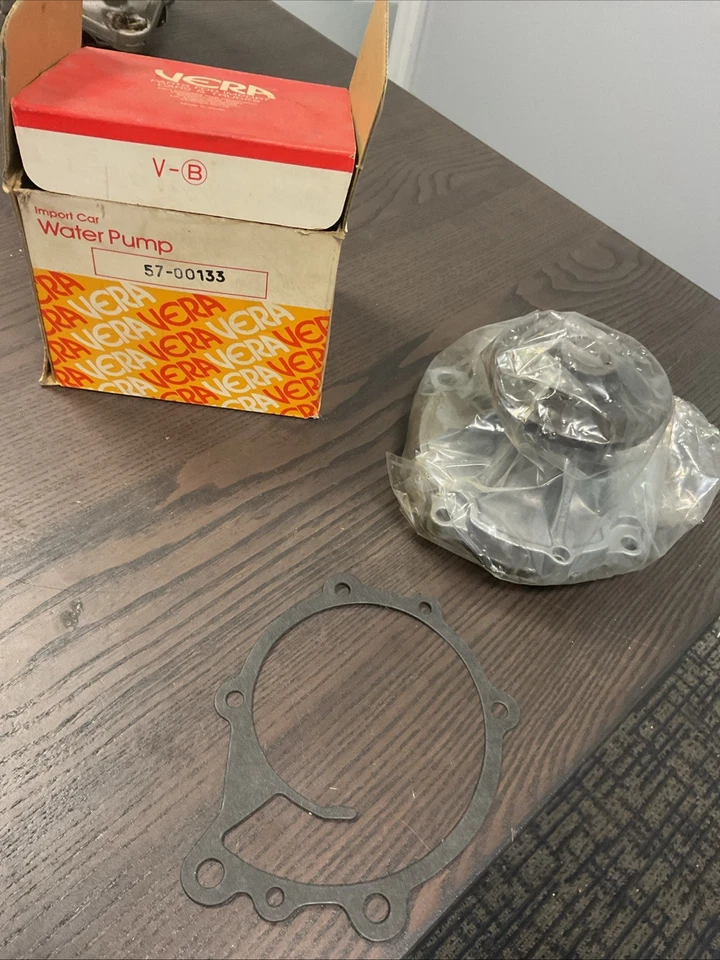 Водяной насос Datsun 240Z 510 - Изображение 1 из 4