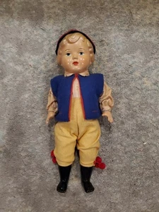 Muñeca niño de plástico vintage de 10" de alto, hecha en Alemania en muy buen estado. - Imagen 1 de 4