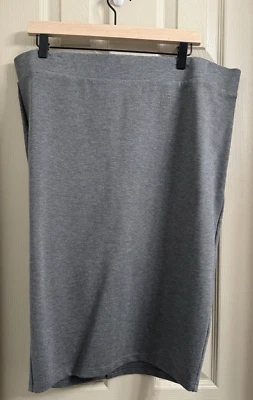 Torrid Women's 2 Dark Gray Stretch Bodycon Pencil Skirt Lightweight Soft Pull-on - Image 1 of 4