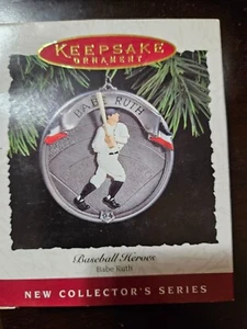Vintage Hallmark Keepsake Ornament 1994 BABE RUTH New York Yankees - Picture 1 of 1