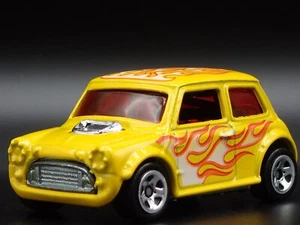 1969-1976 Mini Cooper Mark III 1:64 Escala Coleccionable Maqueta Modelo Fundido - Imagen 1 de 7
