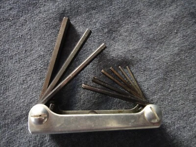 Eklind Fold-Uni-Key #91 SAE Fold-up Allen Wrench Tool Set - Image 1 of 3