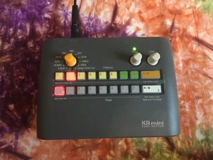 Korg KR Mini - Drum Machine con alimentatore USB - Foto 1 di 4