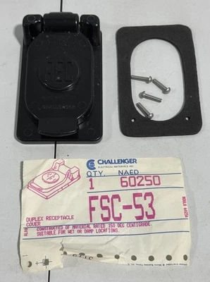 Cubierta de salida resistente a la intemperie. REC. Negro. Para lugares húmedos. Nuevo. Foto 1 de 2