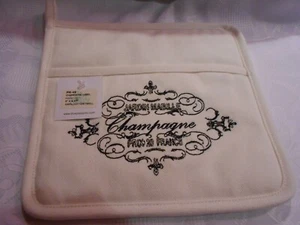 BLUE POPPY- 9X8.5'' CHAMPAGNE LABEL 100% COTTON POCKET MITT - Picture 1 of 1