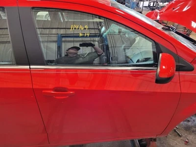 12 13 14 15 16 17 18 19 Chevy SONIC Passenger Right Front Door Electric Foto 1 de 4