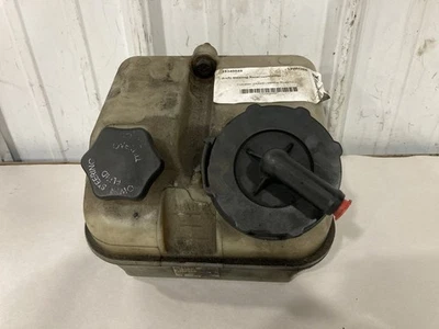 Depósito de dirección asistida Freightliner CASCADIA izquierda/conductor - usado Foto 1 de 4