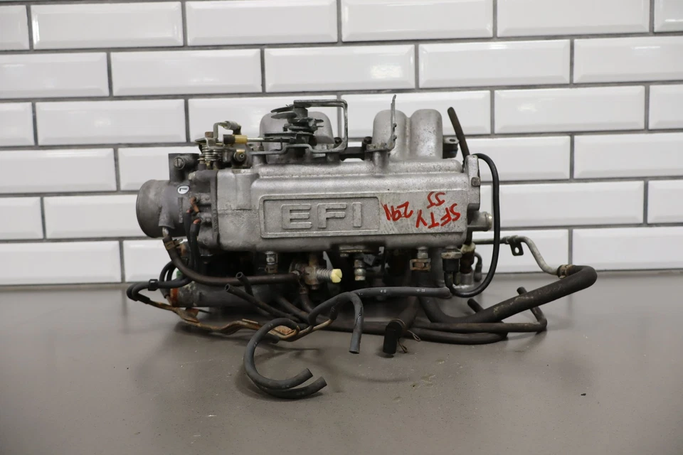 Toyota Celica 1983-1985 2,4 L 22REC colector de admisión acelerador carrocería etc. Foto 1 de 4