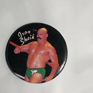 1985 Titan WWF Wrestling Iron Sheik "Camel Crunch" 1-1/2" Pinback Button VTG - Picture 1 of 4