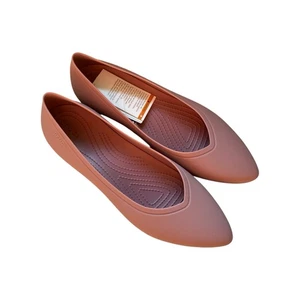 NWT Women’s Crocs 11 Brooklyn Pointed Toe Flats Slip-On Dusted Pink Shoes Preppy - Picture 1 of 10
