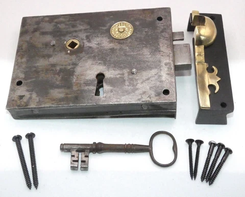 Antique Steel Georgian Carpenter style No 60 rim lock with original key (RL361) Cover