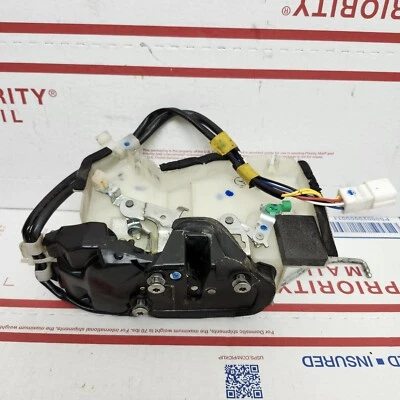 ✅95-00 LEXUS LS400 ATUADOR DE TRAVA DE PORTA FRONTAL DIREITA FABRICANTE DE EQUIPAMENTO ORIGINAL - Imagem 1 de 4