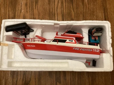 Radio Shack Vintage RC Fire-Fighting Speed Cruiser Radio Controlled Boat 60-4072 - Image 1 of 4