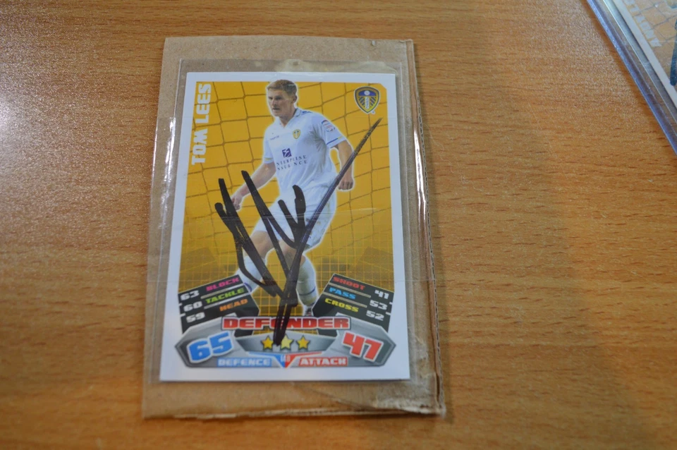 TOM LEES LEEDS SIGNED TOPPS MATCH ATTAX CARD - Image 1 of 1