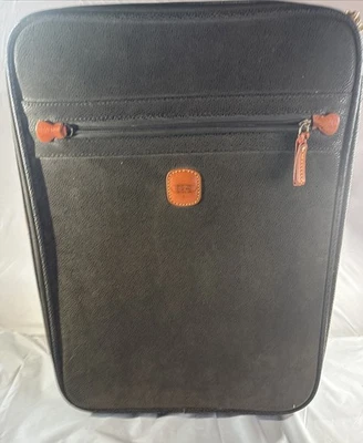 Equipaje de mano vertical Bric's de 21 pulgadas de cuero granulado. Buen estado. Foto 1 de 4