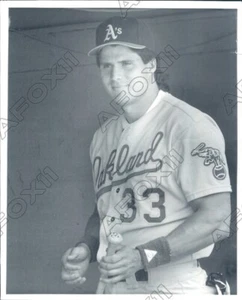 1990 Oakland Athletics Baseballspieler Outfielder Jose Canseco Pressefoto - Bild 1 von 2