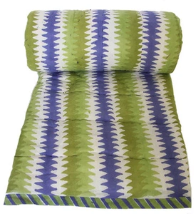 Anokhi Mini Steppdecke: Patola taupe, wendbar - 100 % Baumwolle - 45" x 56" - Bild 1 von 5