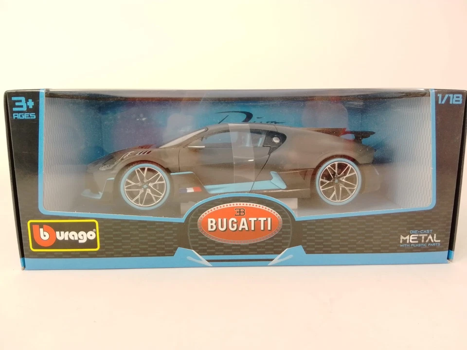 Bburago Bugatti Divo 2018 Echelle 1:18 Voiture Miniature - Grise/Bleue