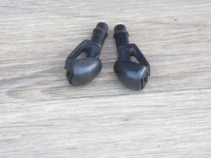 99-04 MUSTANG WINDSHIELD SQURTER WASHER OEM 2001 - Picture 1 of 7