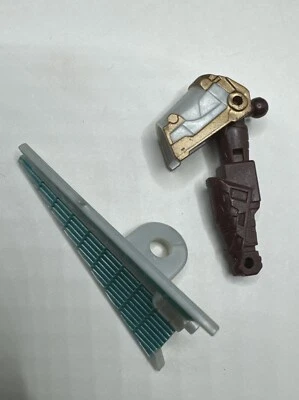 2005 Transformers Legends of Cybertron Vector Prime Legion Class Arm & Shield! - Image 1 of 4