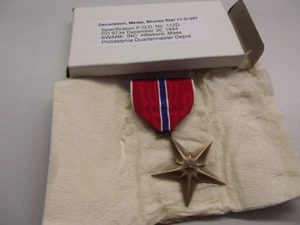 A32-1490  Original WWII USA Bronze Star 1944 ... in der Original Schachtel - Bild 1 von 4