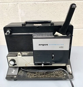 Vintage Argus Showmaster 462 8mm Portable Movie Projector Original Box - Picture 1 of 6