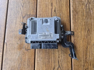 Centralina motore KIA CEE'D JD ECU 39111-2A951 0281018642 ceed1 - Immagine 1 di 4