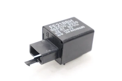 13-23 KAWASAKI NINJA ZX6R OEM INTERMITENTE INTERMITENTE RELÉ INTERRUPTOR INTERMITENTE Foto 1 de 4