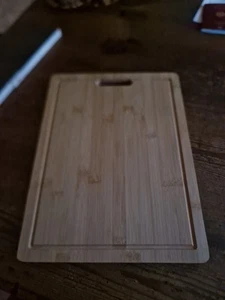 XXL Schneidebrett mit Saftrille Extra groß Massiv Holz Griff Neu - Bild 1 von 5