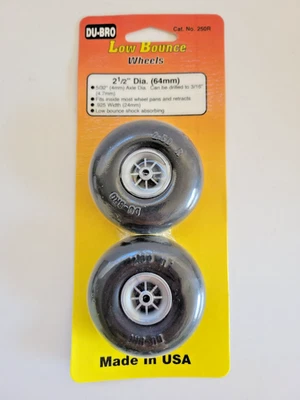 DU-BRO 250R Low Bounce Smooth Rubber Wheels 2-1/2 Diameter 64mm New In Pack - Image 1 of 3