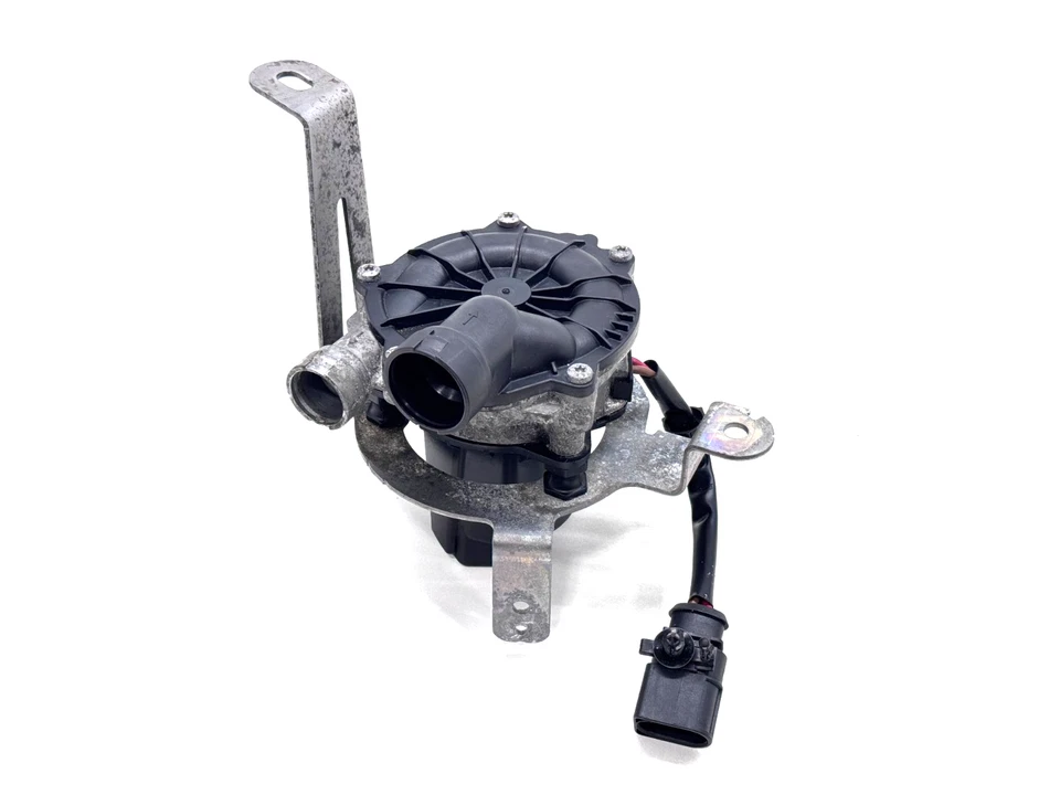 Bomba de aire secundaria Audi TT QUATTRO 2.0T 2016-2023 04E 959 231 B OEM 21 k millas Foto 1 de 4