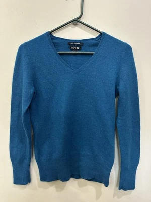 Apartment 9 Women's 100% Cashmere V-neck Sweater Small-Med Fit Aqua Blue - Image 1 of 4