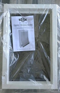 PetSafe Freedom Aluminium Haustiertür für Hunde und Katzen weiß GROSS PPA00-10861  - Bild 1 von 5