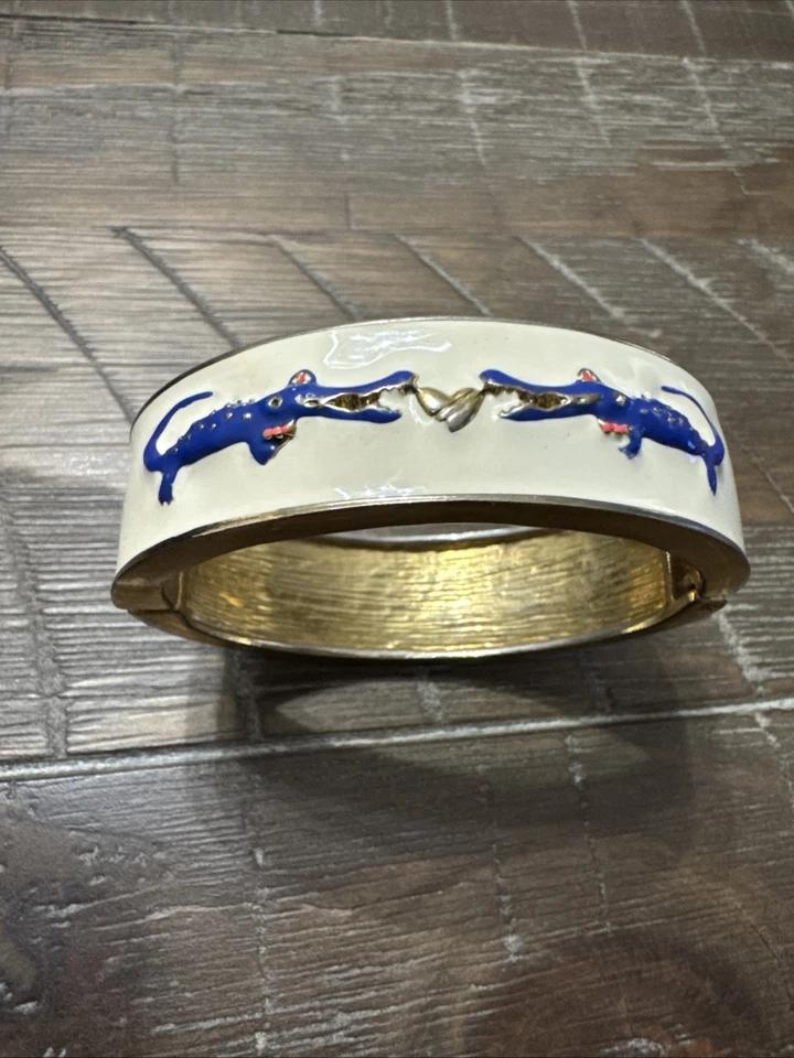 Brazalete brazalete con bisagras Betsey Johnson Ivy League cocodrilo Foto 1 de 4