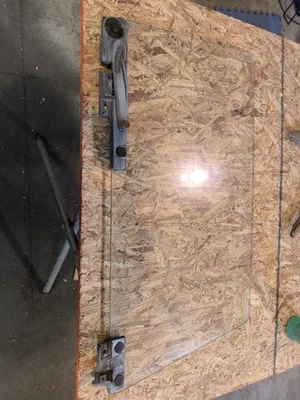 1965 别克里维埃拉门玻璃窗 LH — 第 1/4 张图片