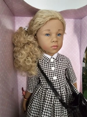 Götz Puppe Mila 50 cm Happy Kidz  Künstlerpuppe Spielpuppe OVP neu - Bild 1 von 4