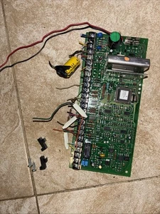 Unità di controllo antifurto Honeywell Ademco Safewatch Pro 3000EN SASW3000EN - Foto 1 di 7