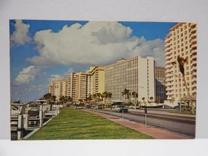 Miami Beach Florida Postcard - Picture 1 of 2