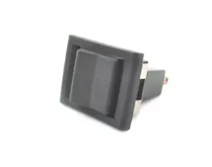(3x) SPDT - ON-NONE-ON 5A @ 120VAC / 28VAC - 2A @ 250VAC Interruttore a bilanciere a scatto - Foto 1 di 4
