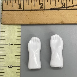 Mego Female Repro White Gloves Marvel World's Greatest SuperHero Invisible Woman - Picture 1 of 2