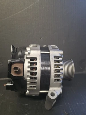 Alternador Honda CR-V L4 2012-2014 2,4 litros OEM Reman por RV 1 año de garantía Foto 1 de 4