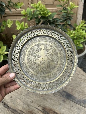 Bandeja Floral Antigua India Hecha a Mano Latón Corte Jali Plato Raro Años 1890’s Foto 1 de 4