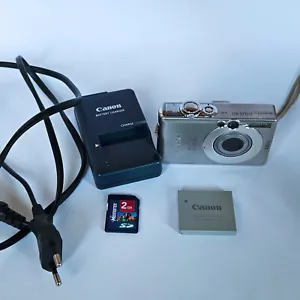 Canon Digital IXUS 40 4.0MP Compact Digital Camera Silver Tested - Picture 1 of 10