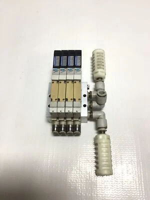 Banco de electroválvulas Koganei F10M4AJ - F10T1-CPL3 0.2-0.7MPa (Juego de 2) Foto 1 de 4