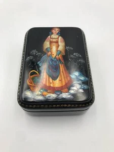 Beautiful Lacquer Box , Hand Painted, Papier Mache, Jewelry Box, Gift, - Picture 1 of 8