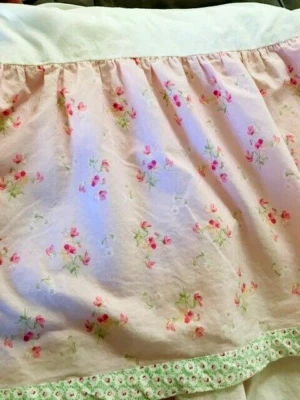 Laura Ashley Madre e Niño Cuna Niño Cama Volantes Rosa Verde Floral 49”x25” \ Foto 1 de 4